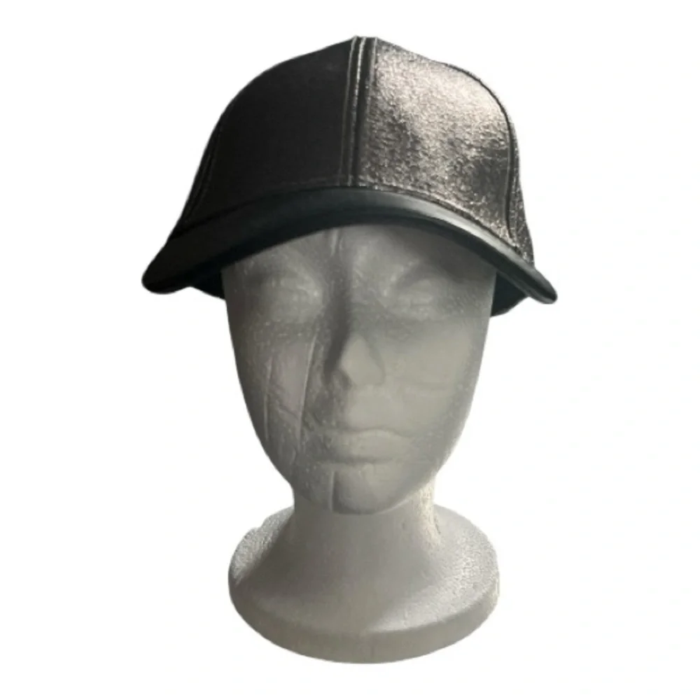 Express Shimmering Black Cap